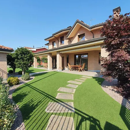 Casa Sara 3*